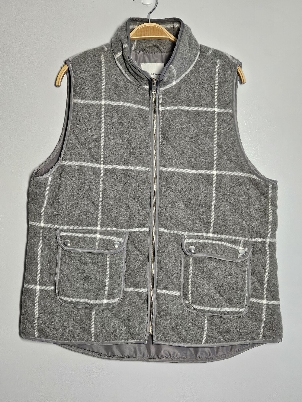 Thred & Supply Gray/White Insulated Vest, Sz XL